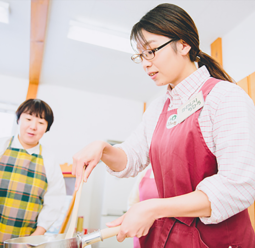 最初はカップケーキ用のカスタードクリーム作り