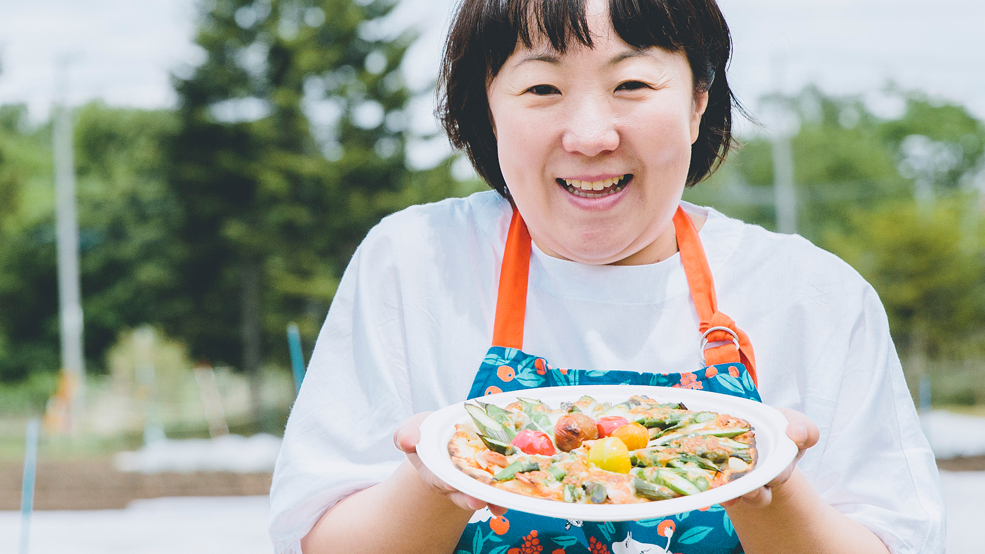 「旬野菜を収穫して窯焼きピザを作ろう」を体験しました