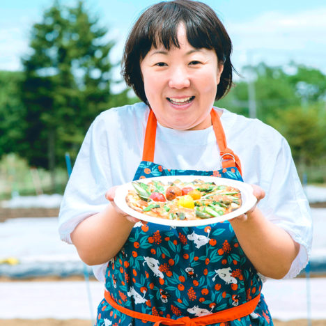 「旬野菜を収穫して窯焼きピザを作ろう」を体験しました