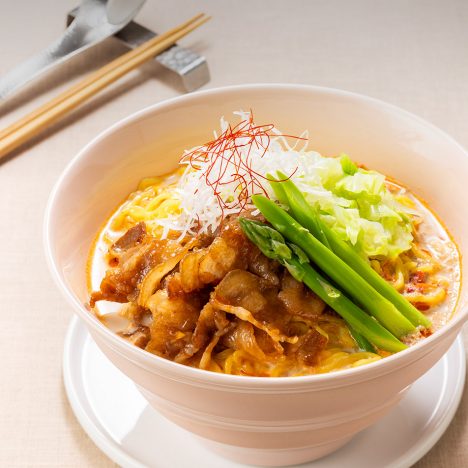 春野菜のミルク担々麺