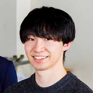 東さん