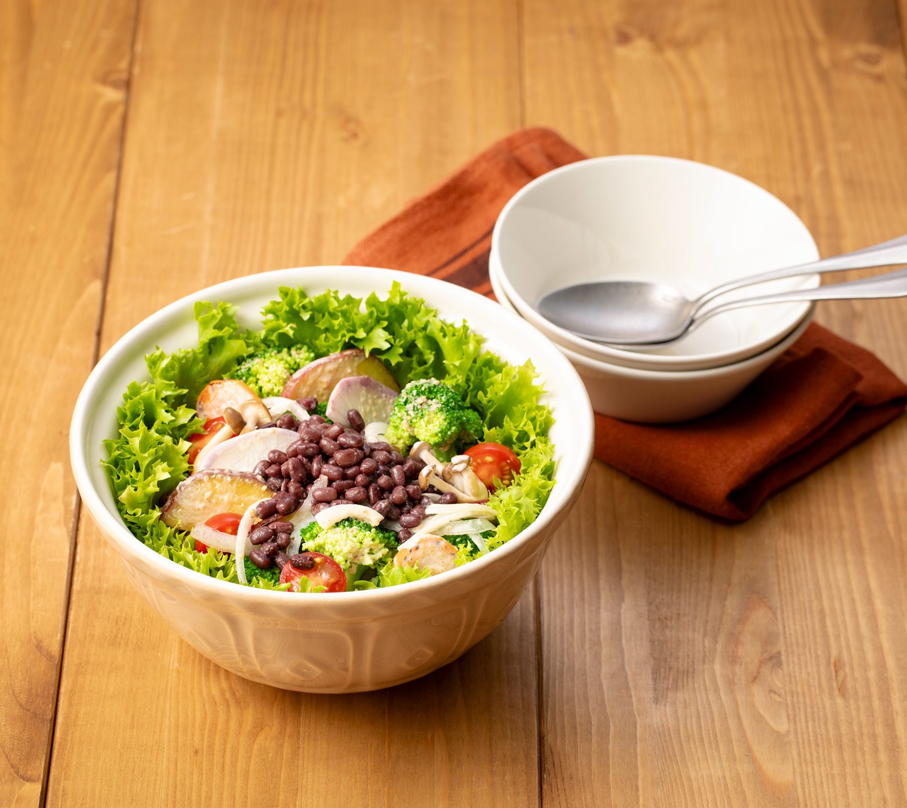 小豆とさつまいものホットサラダ 野菜と合う煮小豆をたっぷり!