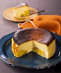 さつまいものバスクチーズケーキ