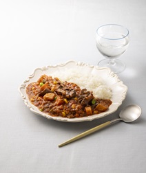 北海道野菜たっぷりの
ハヤシライス