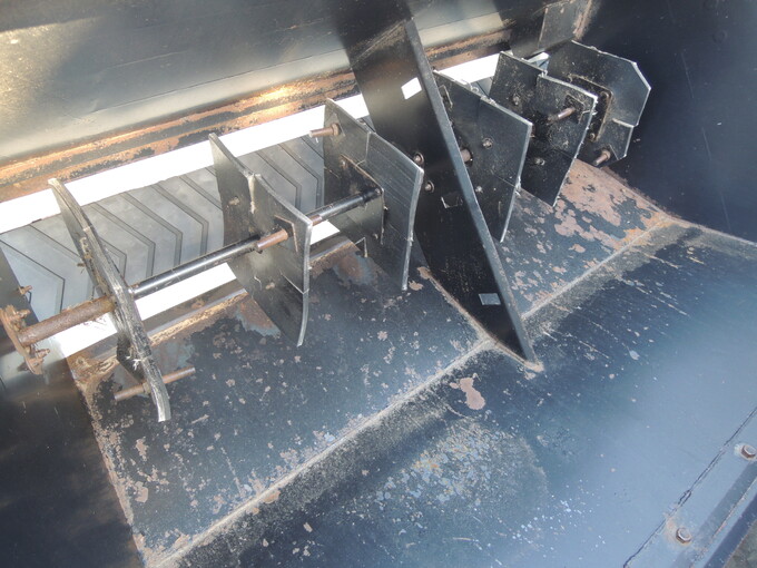 掛軸　山　農夫　響干　中古　古物　23.08.12 掛軸 山 農夫 響干 古物 23.08.12