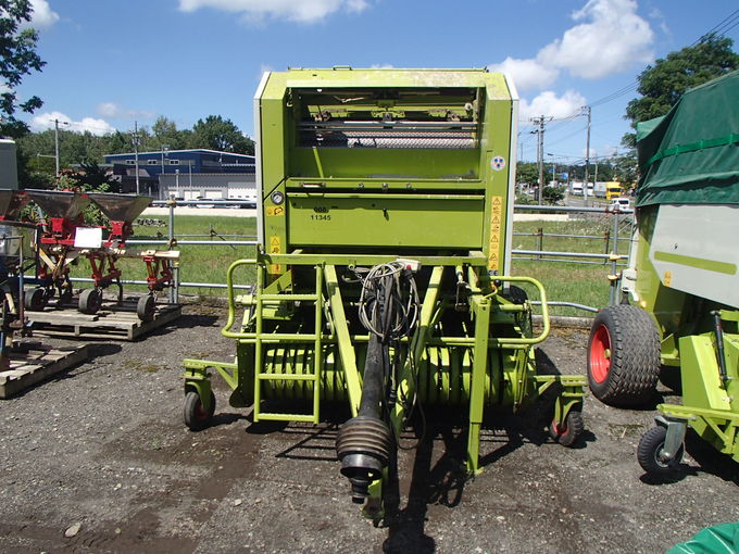 農機ロールベーラーCLAAS ROLLANT66