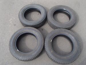 スタッドレスタイヤ(４本セット)