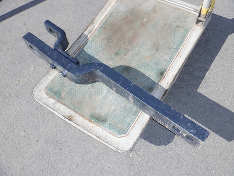 けん引ドローバー