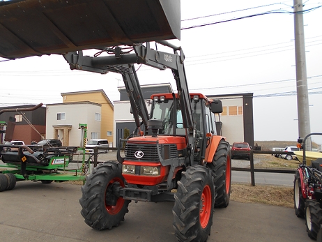 トラクター100～130ps