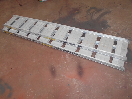 アルミブリッジ