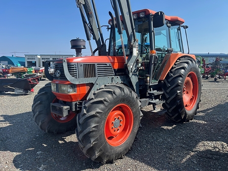 トラクター100～130ps