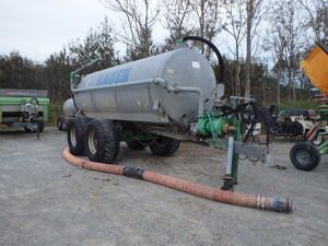 スラリータンカー