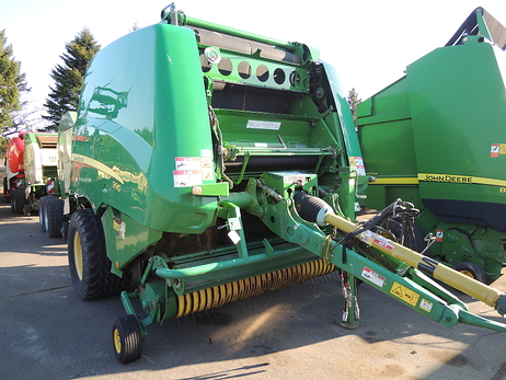 ロールベーラー