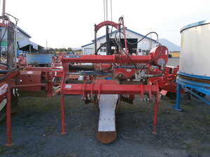 長いも掘り取り機