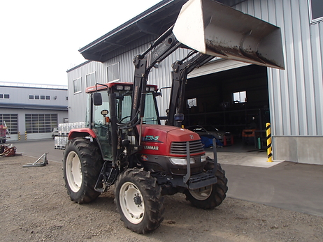 トラクター・Fローダー付き