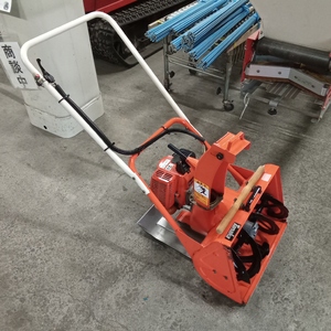 ハンディラッセル除雪機