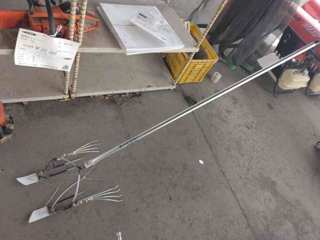 手押し式株間除草機