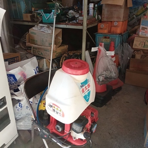 背負動力噴霧機