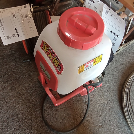 背負動力噴霧機