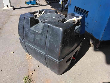 ローリータンク