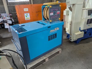 エアーコンプレッサー