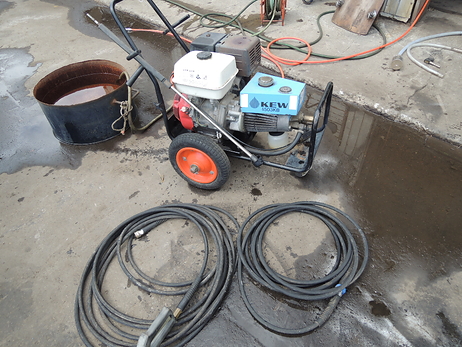 エンジン洗浄機