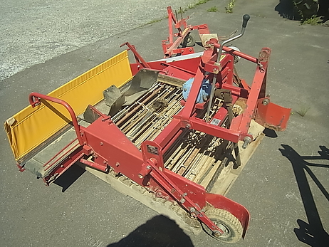 たまねぎ堀取機