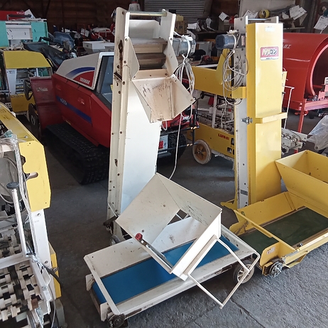 箱土供給コンベア