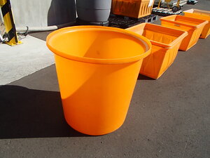 丸型容器
