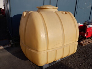 ローリータンク