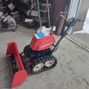 除雪機（ユキオス）