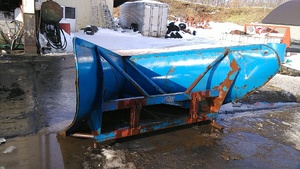 スノープラウ（Vプラウ）