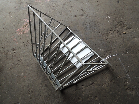 ハッチ用草カゴ