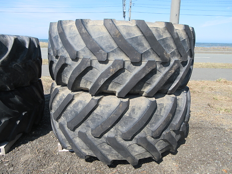 タイヤ２本セット