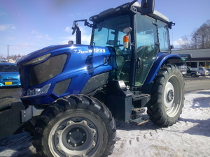 トラクター100～130ps