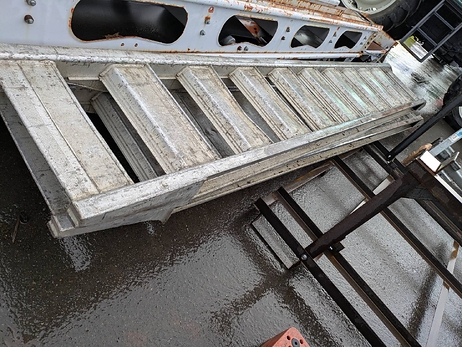 アルミブリッジ