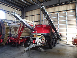 牽引式スプレーヤー