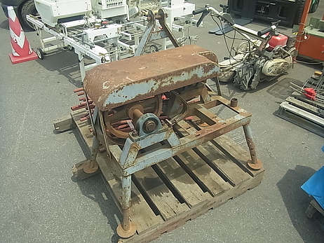 ３点ポンプ台