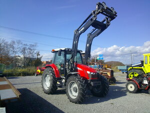 トラクター100～130ps