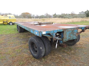 トレーラー（ロール用）