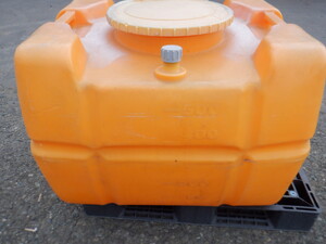 ローリータンク