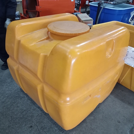 ローリータンク