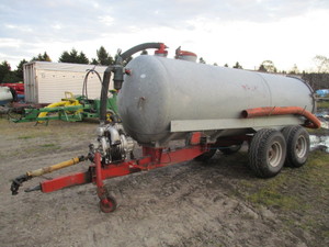 バキュームカー