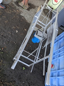 たまねぎ葉切り機