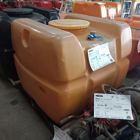 ローリータンク