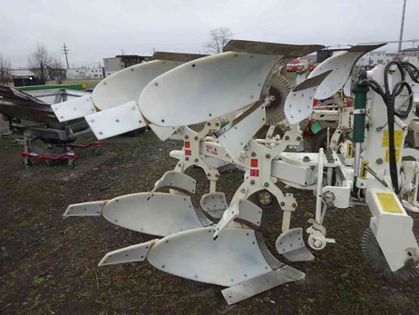 リバーシブルプラウ