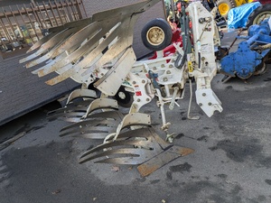 リバーシブルプラウ