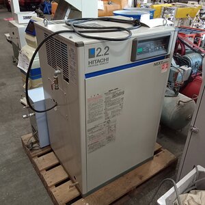 エアーコンプレッサー