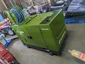 エアーコンプレッサー