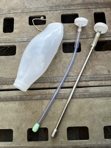 フィーダーボトル